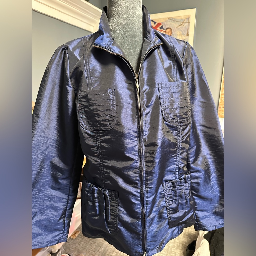 Chico’s Front Zip Shimmering Crinkle Cameron Jacket in Blue Grotto size Medium